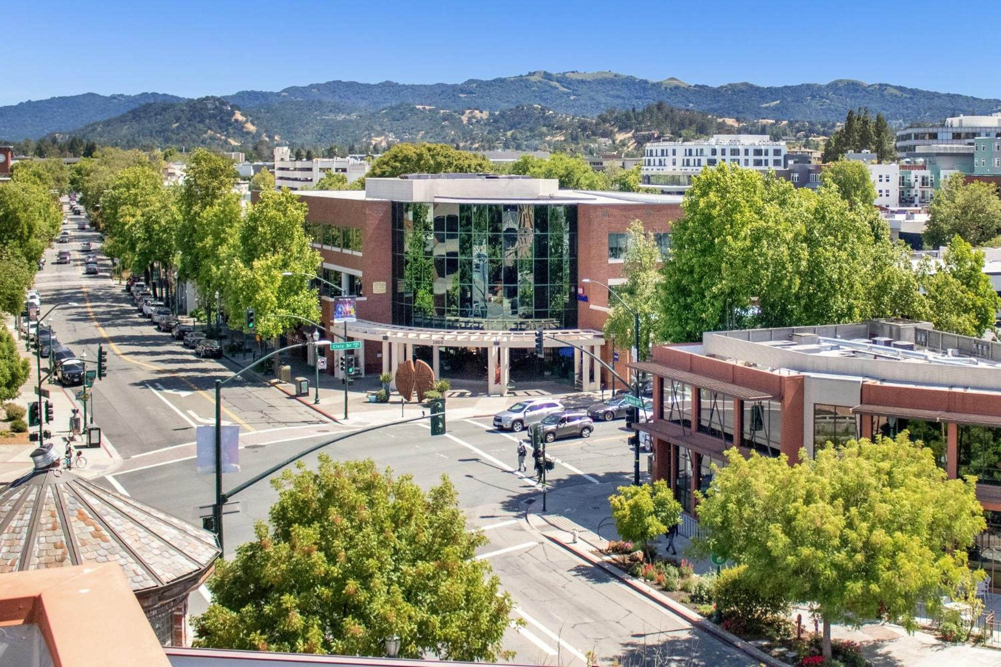 Downtown-King Bed-Ada Elevator-In Unit Laundry Apartment Walnut Creek Exterior photo